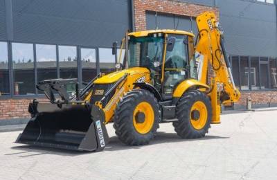 Specialized equipment - backhoe loader